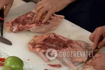 Утка, фаршированная яблоками и капустой - Шаг 1 Утка, фаршированная яблоками и капустой - Шаг 1