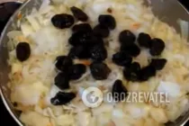 Качка, фарширована капустою і чорносливом - Крок 5 Качка, фарширована капустою і чорносливом - Крок 5