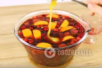 Глинтвейн с клюквой и клубникой - Шаг 9 Глинтвейн с клюквой и клубникой - Шаг 9