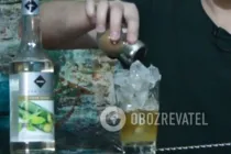 Коктейль с ромом и ананасовым соком - Шаг 4 Коктейль с ромом и ананасовым соком - Шаг 4