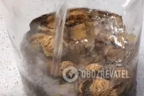 Лікер з абрикосових кісточок - Крок 2 Лікер з абрикосових кісточок - Крок 2