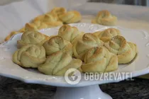Сирні троянди на жовтках - Крок 12 Сирні троянди на жовтках - Крок 12