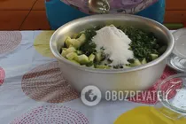 Мариновані кабачки на зиму із зеленню - Крок 4 Мариновані кабачки на зиму із зеленню - Крок 4