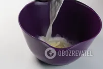Кальцоне з сосисками - Крок 1 Кальцоне з сосисками - Крок 1