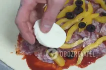 Кальцоне з ковбасою і болгарським перцем - Крок 9 Кальцоне з ковбасою і болгарським перцем - Крок 9