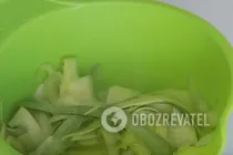 Швидкі кабачки з базиліком - Крок 2 Швидкі кабачки з базиліком - Крок 2