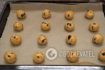 Вівсяне печиво з чорносливом і курагою - Крок 7 Вівсяне печиво з чорносливом і курагою - Крок 7