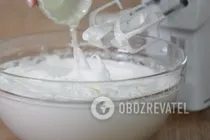 Меренговий рулет із ягодами - Крок 3 Меренговий рулет із ягодами - Крок 3