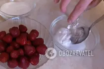 Праздничный рулет с кремом - Шаг 7 Праздничный рулет с кремом - Шаг 7