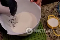 Рулет "Ягоди на снігу" - Крок 8 Рулет "Ягоди на снігу" - Крок 8