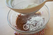 Шоколадные пончики в духовке - Шаг 3 Шоколадные пончики в духовке - Шаг 3