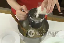 Рулет с луком и яйцами - Шаг 6 Рулет с луком и яйцами - Шаг 6
