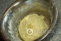 Пасхальный рулет с изюмом и орехами - Шаг 6 Пасхальный рулет с изюмом и орехами - Шаг 6