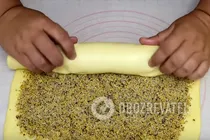 Простой ореховый рулет - Шаг 7 Простой ореховый рулет - Шаг 7