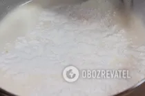 Рулет із вареним згущеним молоком - Крок 2 Рулет із вареним згущеним молоком - Крок 2