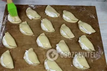 Солодкі сочники на сметані - Крок 10 Солодкі сочники на сметані - Крок 10