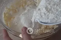 Сочники на цукровій пудрі - Крок 4 Сочники на цукровій пудрі - Крок 4