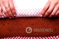 Шоколадный рулет с ягодами - Шаг 7 Шоколадный рулет с ягодами - Шаг 7