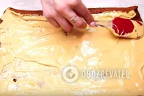Шоколадный рулет с ягодами - Шаг 11 Шоколадный рулет с ягодами - Шаг 11