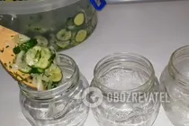 Хрустящий салат из огурцов и лука - Шаг 4 Хрустящий салат из огурцов и лука - Шаг 4