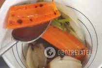 Луковый суп с курицей и гвоздикой - Шаг 9 Луковый суп с курицей и гвоздикой - Шаг 9
