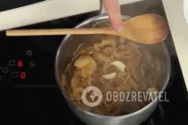 Луковый суп с курицей и гвоздикой - Шаг 7 Луковый суп с курицей и гвоздикой - Шаг 7