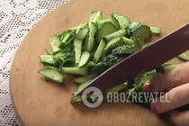 Салат с копченым кальмаром - Шаг 4 Салат с копченым кальмаром - Шаг 4