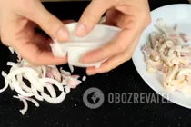 Салат з кальмарів з яйцем та кукурудзою - Крок 6 Салат з кальмарів з яйцем та кукурудзою - Крок 6