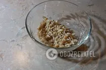 Салат с кальмарами консервированными - Шаг 3 Салат с кальмарами консервированными - Шаг 3