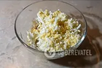 Салат с кальмарами консервированными - Шаг 4 Салат с кальмарами консервированными - Шаг 4