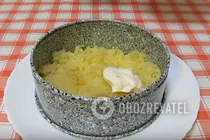 Салат с кальмарами на Новый год - Шаг 7 Салат с кальмарами на Новый год - Шаг 7
