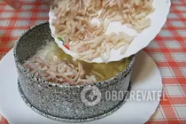 Салат с кальмарами на Новый год - Шаг 8 Салат с кальмарами на Новый год - Шаг 8