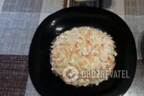 Салат с дайконом и крабовыми палочками - Шаг 7 Салат с дайконом и крабовыми палочками - Шаг 7