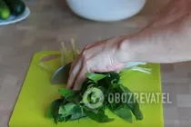 Салат из черемши с яйцом и огурцом - Шаг 1 Салат из черемши с яйцом и огурцом - Шаг 1