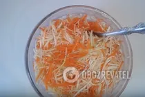 Салат из корня сельдерея с морковью - Шаг 4 Салат из корня сельдерея с морковью - Шаг 4