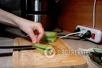 Салат зі стебловою селерою - Крок 3 Салат зі стебловою селерою - Крок 3