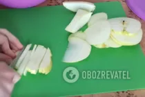 Крабовый салат с яблоком - Шаг 4 Крабовый салат с яблоком - Шаг 4