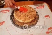 Торт з печива "Вушка" зі сметаною - Крок 12 Торт з печива "Вушка" зі сметаною - Крок 12