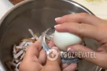 Салат з копченою куркою і ананасом - Крок 5 Салат з копченою куркою і ананасом - Крок 5
