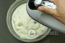 Торт без выпечки из печенья и сметаны - Шаг 2 Торт без выпечки из печенья и сметаны - Шаг 2