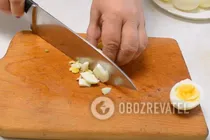Салат з кислим яблуком та солодкою цибулею - Крок 3 Салат з кислим яблуком та солодкою цибулею - Крок 3