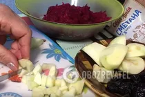 Салат з буряка з чорносливом та яблуками - Крок 3 Салат з буряка з чорносливом та яблуками - Крок 3