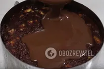 Шоколадний торт без випічки з печива - Крок 7 Шоколадний торт без випічки з печива - Крок 7
