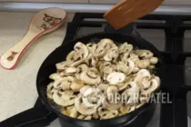 Салат с корейской морковью, курицей и грибами - Шаг 3 Салат с корейской морковью, курицей и грибами - Шаг 3