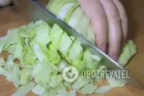 Салат с копченой курицей и кукурузой - Шаг 3 Салат с копченой курицей и кукурузой - Шаг 3