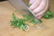 Салат с копченой курицей и кукурузой - Шаг 4 Салат с копченой курицей и кукурузой - Шаг 4