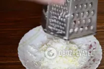 Салат с курицей и маринованными грибами - Шаг 5 Салат с курицей и маринованными грибами - Шаг 5