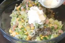 Салат с копченой курицей и кукурузой - Шаг 7 Салат с копченой курицей и кукурузой - Шаг 7