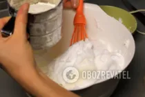 Творожный торт с клубникой - Шаг 3 Творожный торт с клубникой - Шаг 3