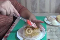 Салат с ананасом, курицей и сыром - Шаг 3 Салат с ананасом, курицей и сыром - Шаг 3